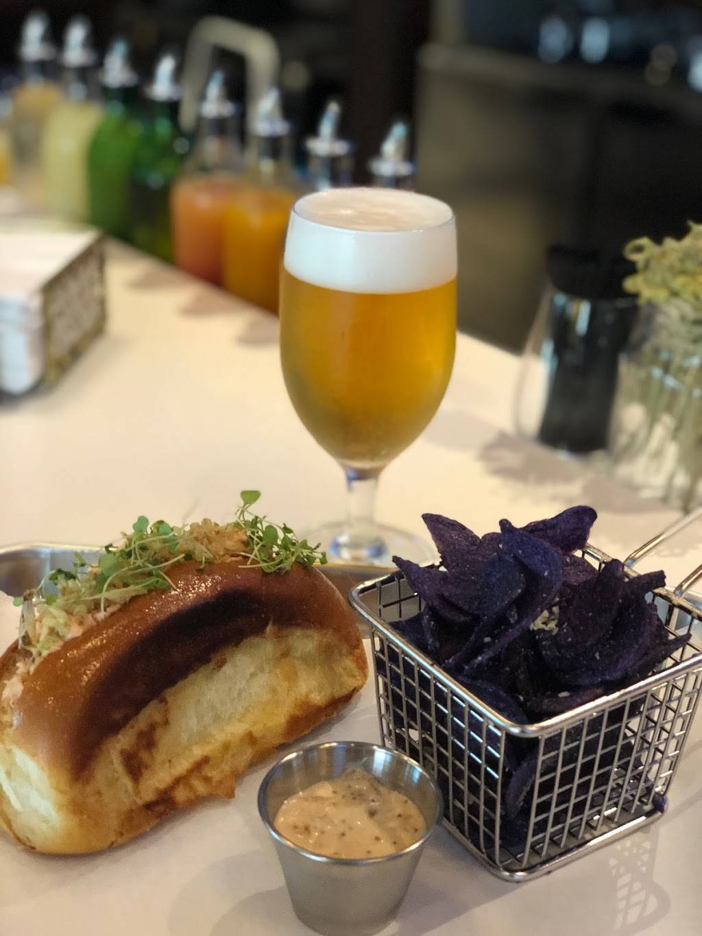 Sky55 bar and grill | restaurant | 55 Water St, New York, NY 10041, USA | 6465906556 OR +1 646-590-6556