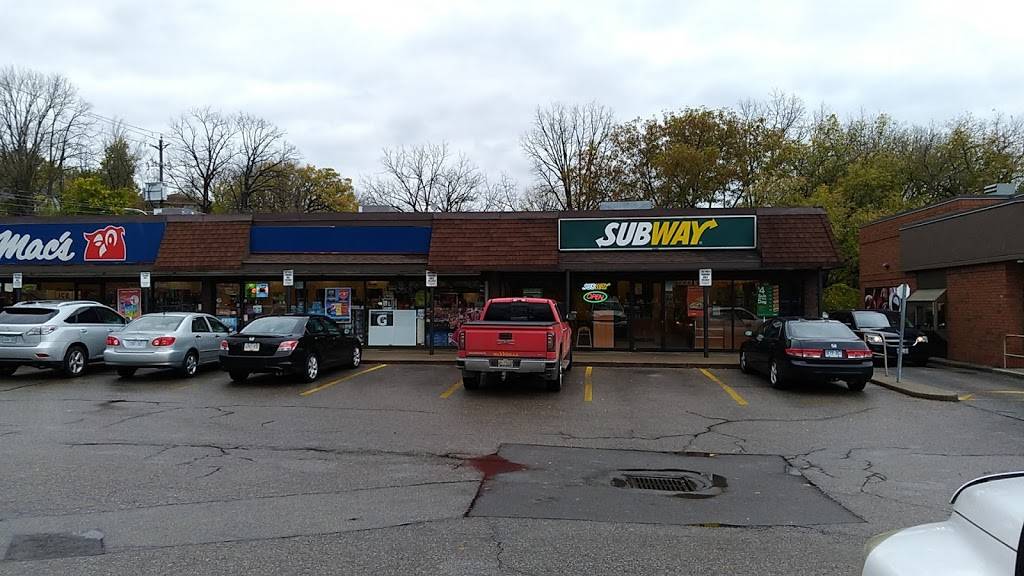 Subway | restaurant | 38 York Rd, Dundas, ON L9H 1L4, Canada | 9056281283 OR +1 905-628-1283