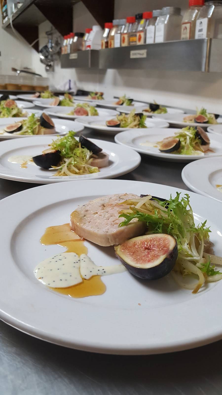 Red Feather Kitchen | restaurant | 45209, 3200 Madison Rd, Cincinnati, OH 45209, USA | 5134073631 OR +1 513-407-3631