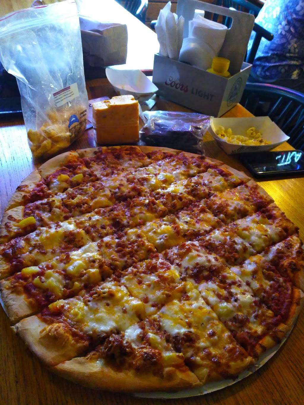 Macalusos Roadhouse | restaurant | 3857 Labore Rd, Vadnais Heights, MN 55127, USA | 6514291716 OR +1 651-429-1716