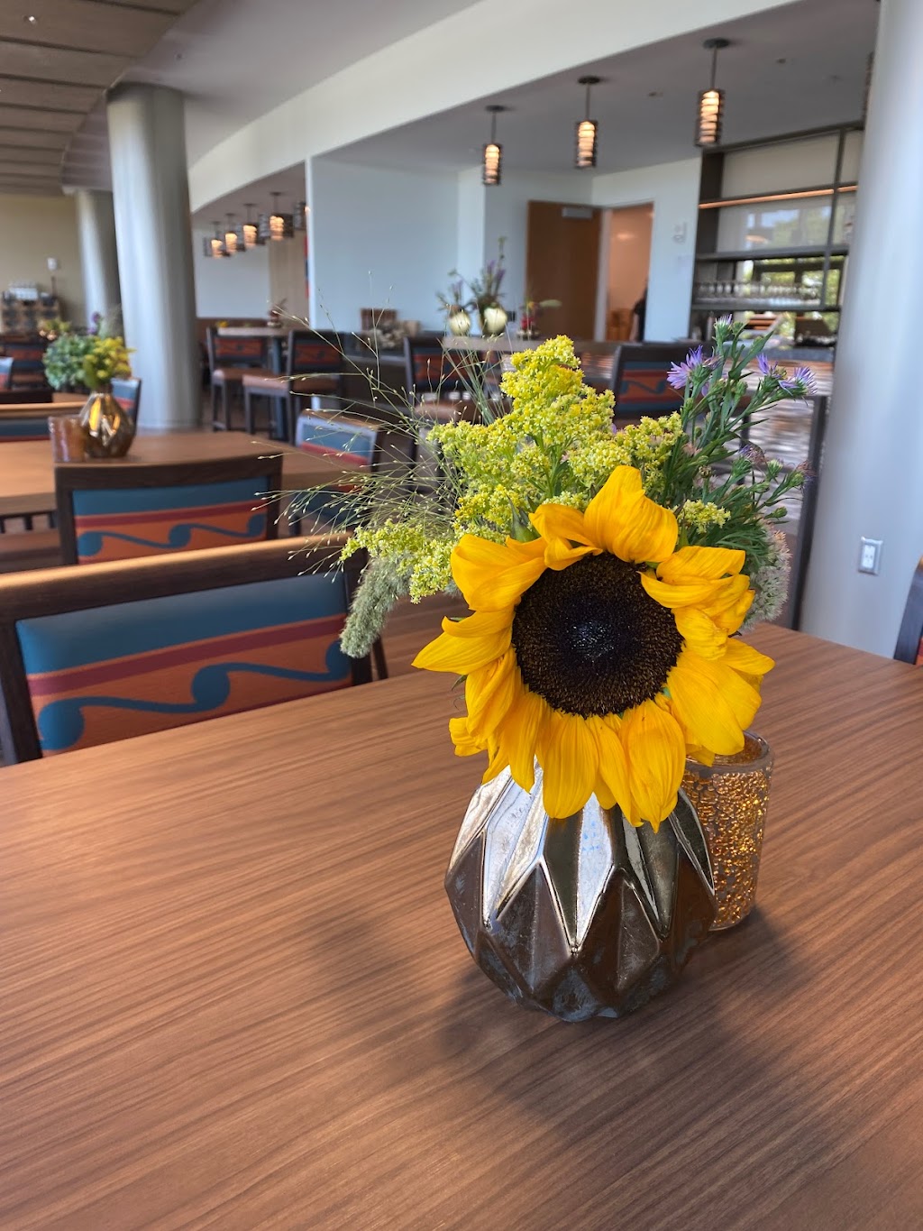 Thirty Nine Restaurant | restaurant | 659 First Americans Blvd, Oklahoma City, OK 73129, USA | 4055942139 OR +1 405-594-2139