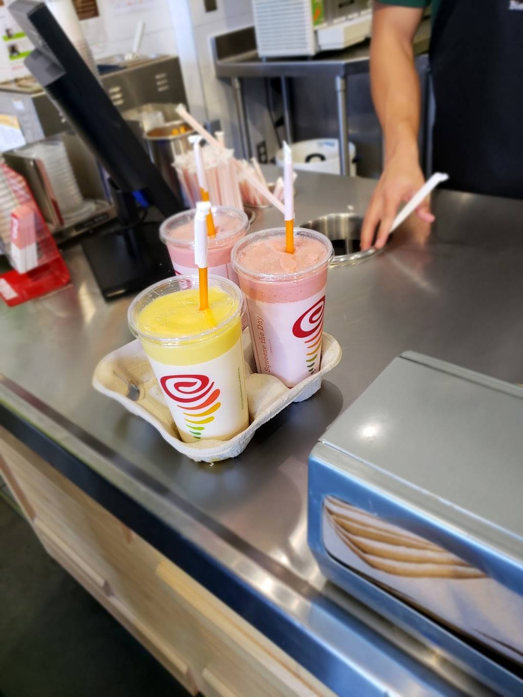 Jamba Goodyear Centerpointe | restaurant | 15479 W McDowell Rd #103, Goodyear, AZ 85338, USA | 6235368446 OR +1 623-536-8446