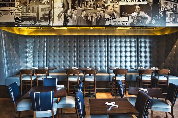 Sterling’s | restaurant | 60 State St, Boston, MA 02109, USA | 6175318200 OR +1 617-531-8200