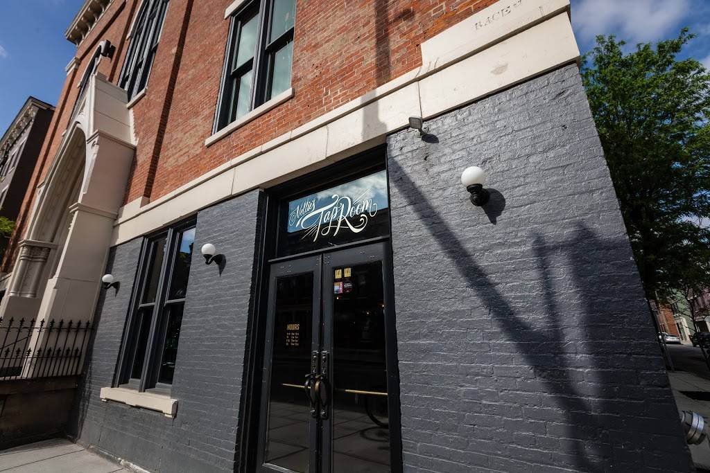 Tafts Ale House | restaurant | 1429 Race St, Cincinnati, OH 45202, USA | 5133341393 OR +1 513-334-1393