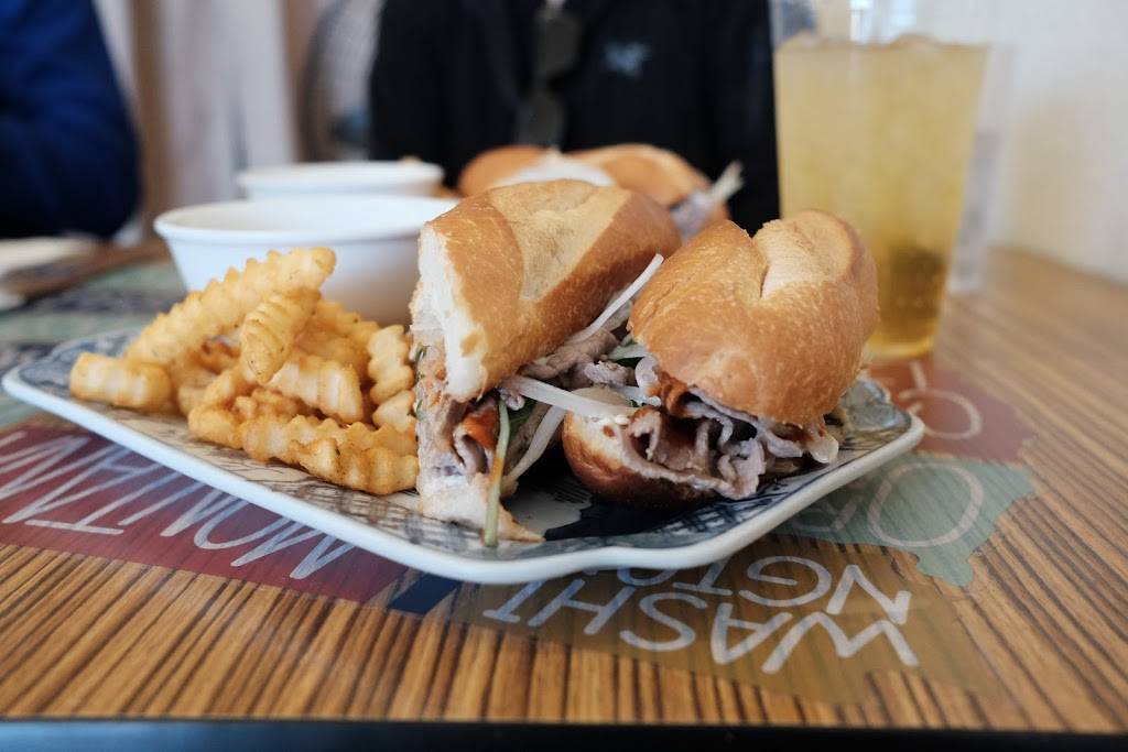 Linh Thys Kitchen | restaurant | 12192 Brookhurst St, Garden Grove, CA 92840, USA | 7145309797 OR +1 714-530-9797