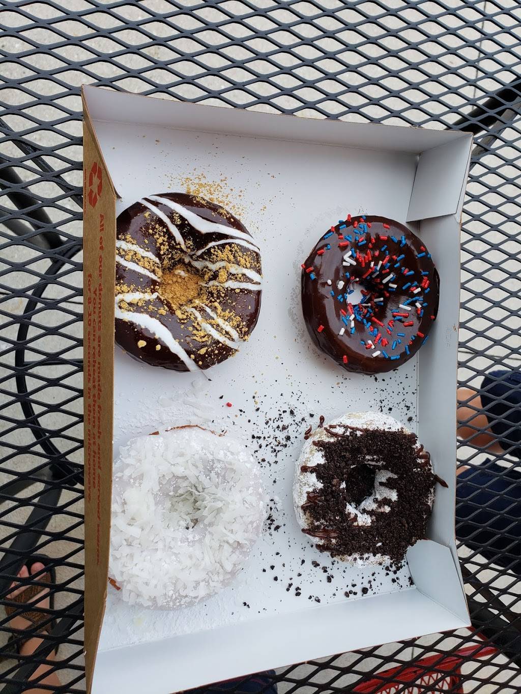 Duck Donuts - Coconut Point | bakery | 23050 Via Villagio #115, Estero, FL 33928, USA | 2394953825 OR +1 239-495-3825