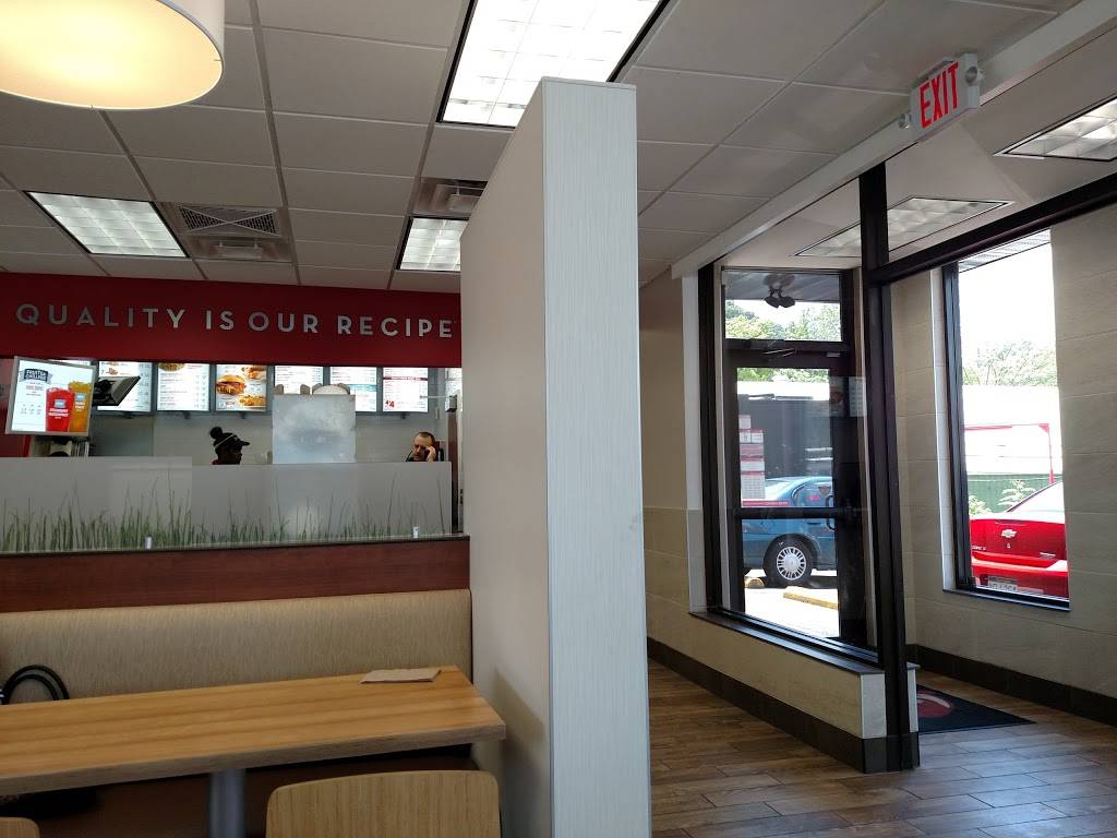 Wendys | restaurant | 3515 MacCorkle Ave SE E, Charleston, WV 25304, USA | 3049256814 OR +1 304-925-6814