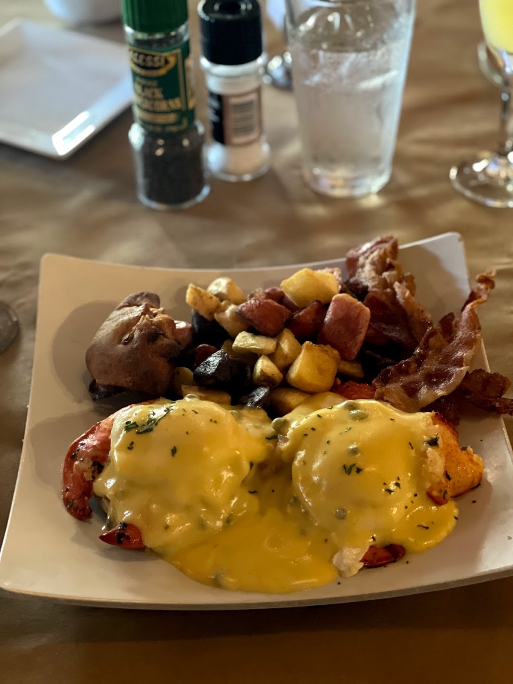 Tamaras Downtown | restaurant | 104 N Section St, Fairhope, AL 36532, USA | 2519292219 OR +1 251-929-2219