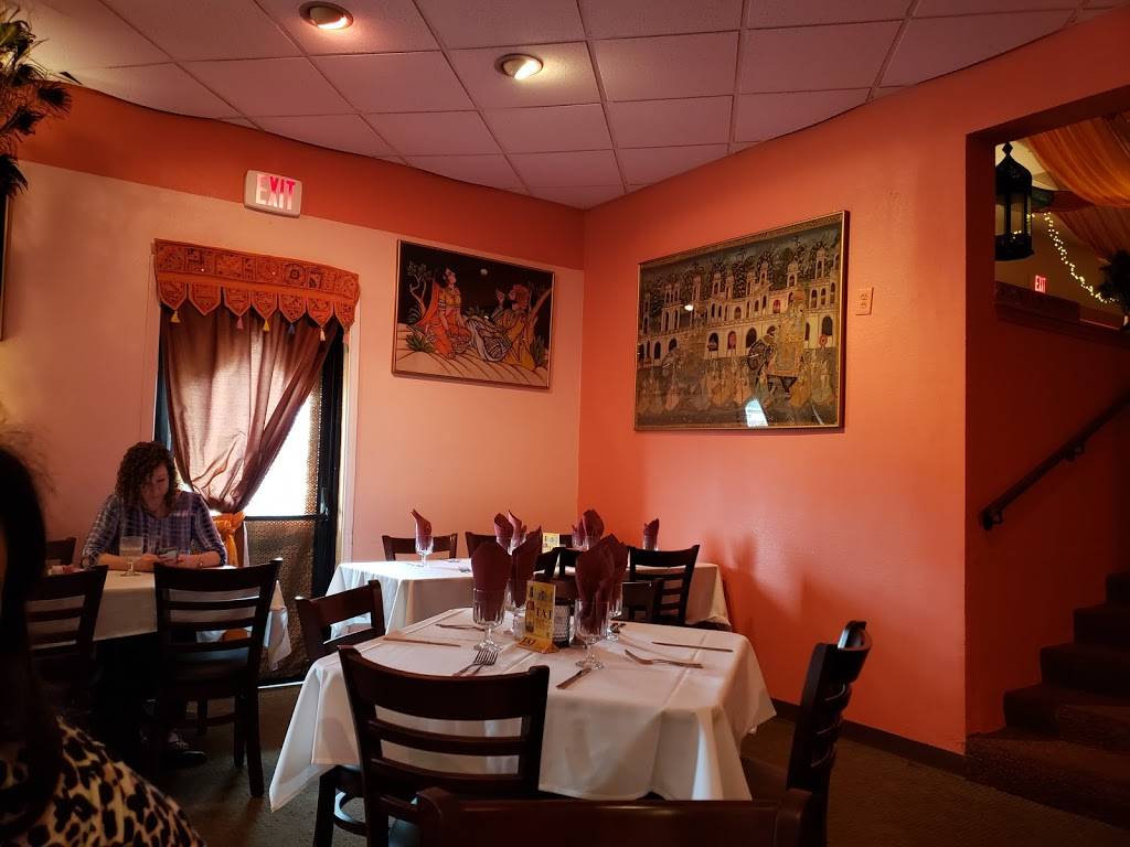 India Oven | restaurant | 1031 Patricia Ste 106, San Antonio, TX 78213, USA | 2105445968 OR +1 210-544-5968
