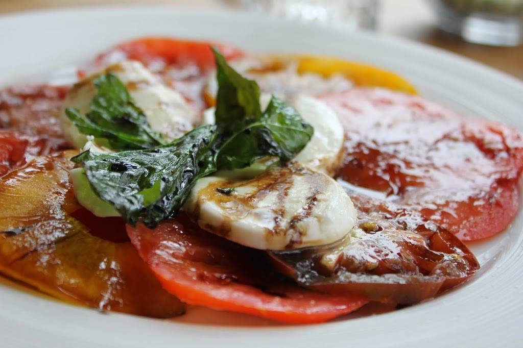 Bear in Boots | restaurant | 285 Main St, Falmouth, MA 02540, USA | 5084448511 OR +1 508-444-8511