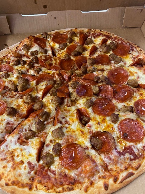 Johnnys Pizza | restaurant | 1526 N Main St, Meridian, ID 83642, USA | 2088884857 OR +1 208-888-4857