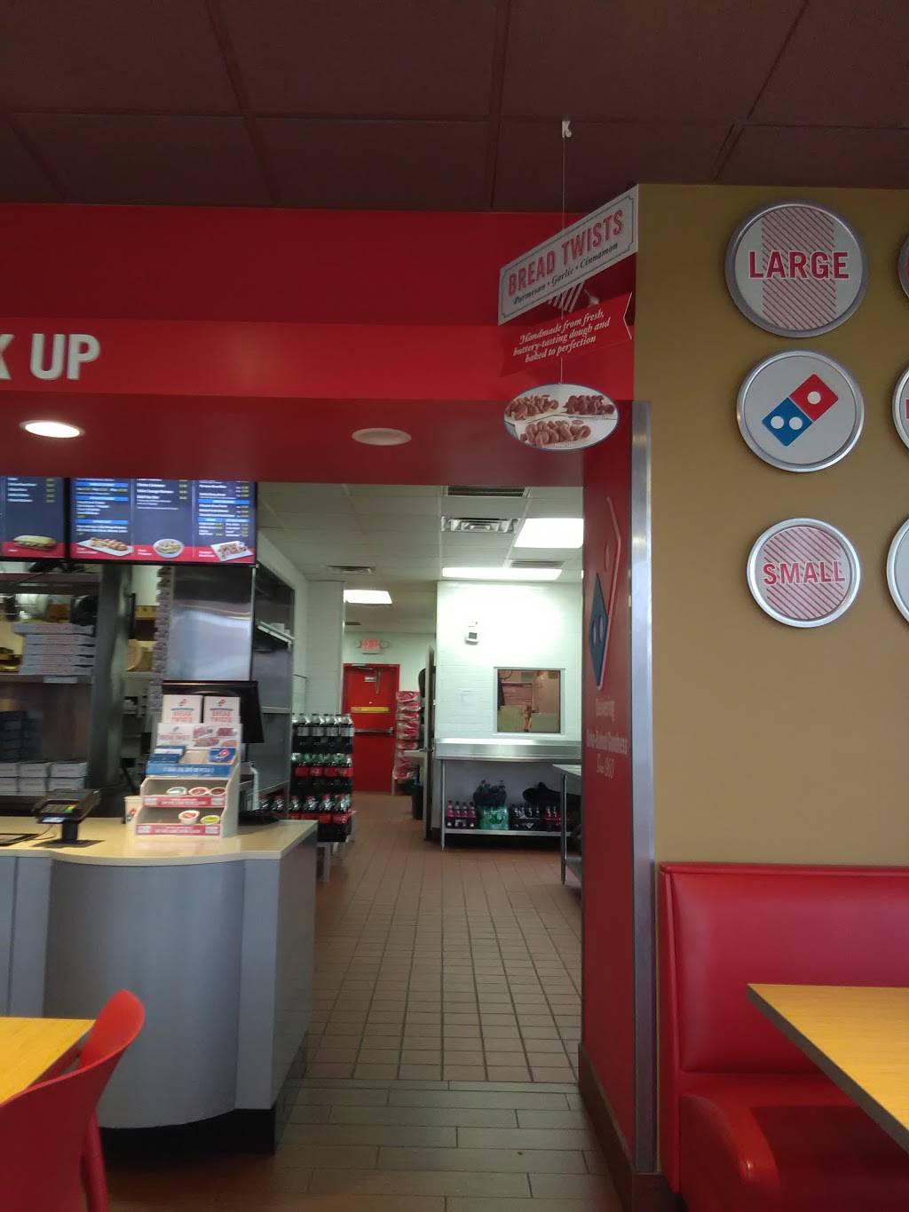 Dominos Pizza | meal delivery | 710 N Pkwy Dr, Alvarado, TX 76009, USA | 8177906000 OR +1 817-790-6000