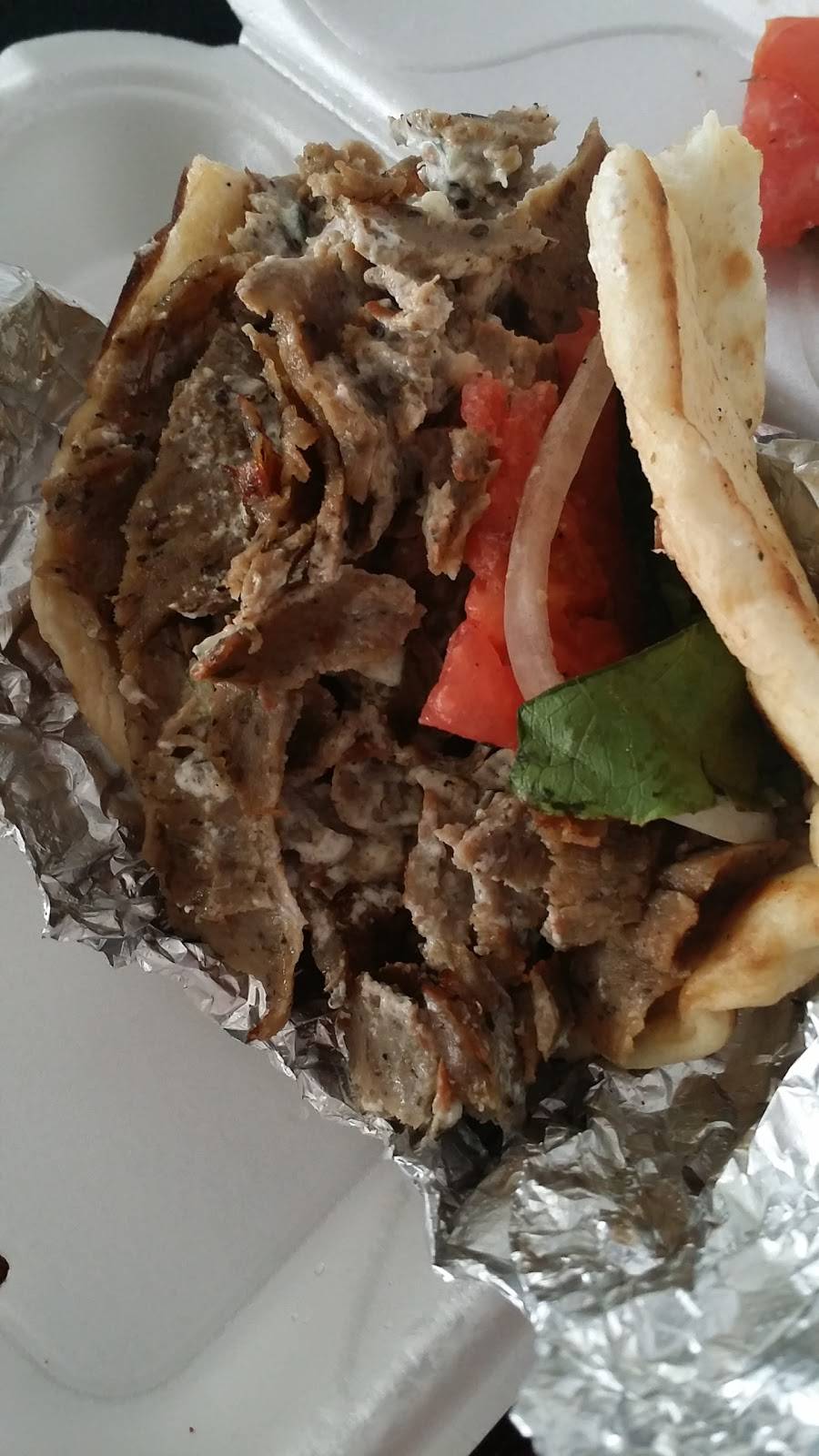 Loop Gyros | restaurant | 2558 Simpson Rd, Kissimmee, FL 34744, USA | 4079786621 OR +1 407-978-6621