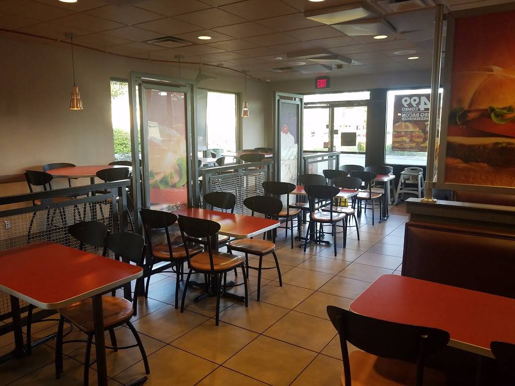 Jack in the Box | restaurant | 32205 WA-20, Oak Harbor, WA 98277, USA | 3606751768 OR +1 360-675-1768