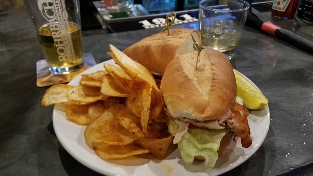 Vicinos Brick and Brew | restaurant | 7789 Brewerton Rd, North Syracuse, NY 13212, USA | 3158022291 OR +1 315-802-2291