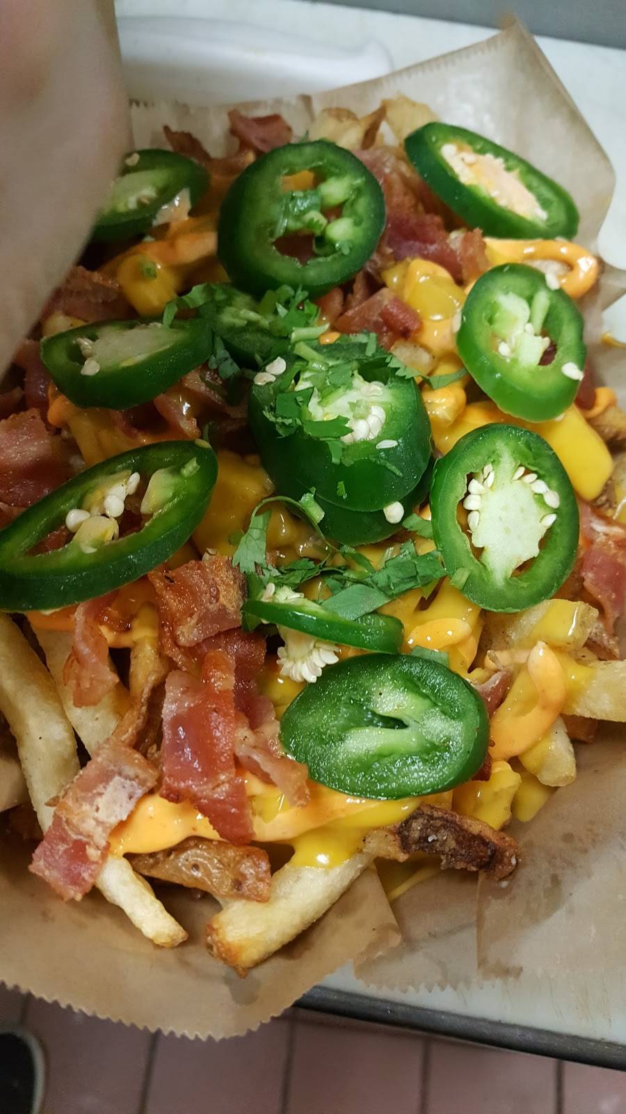 OG Wingz | restaurant | 6340 Hollywood Blvd, Los Angeles, CA 90028, USA | 3234985576 OR +1 323-498-5576