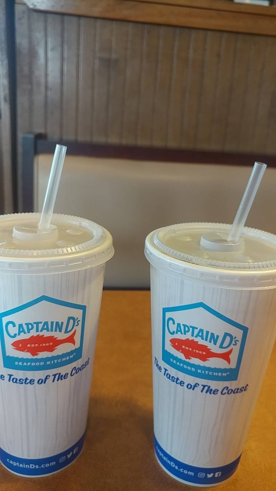 Captain Ds | restaurant | 110 Kefauver Ln, Madisonville, TN 37354, USA | 4234209455 OR +1 423-420-9455