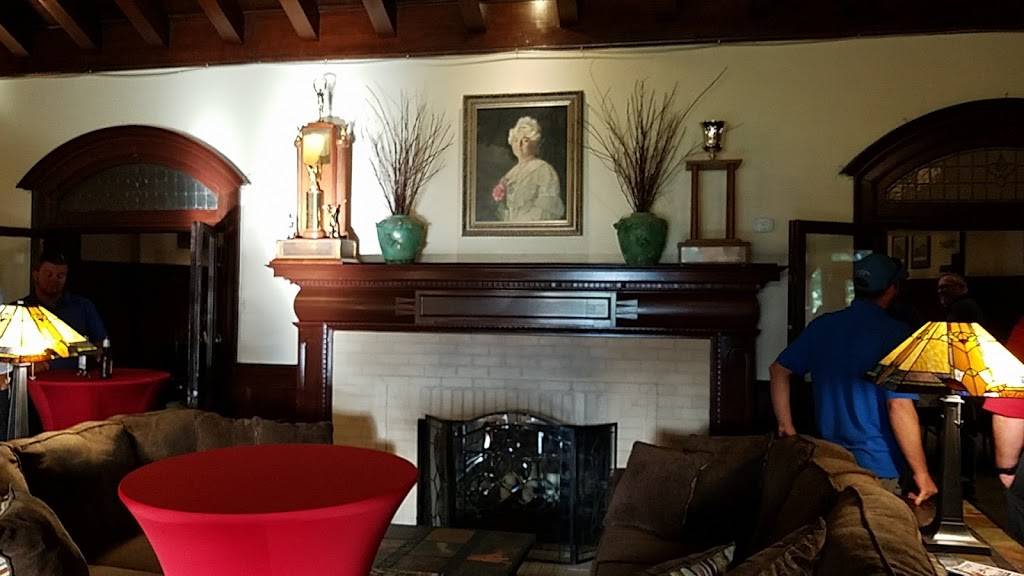 Patty Jewett Bar and Grill | restaurant | 900 E Espanola St, Colorado Springs, CO 80907, USA | 7193856908 OR +1 719-385-6908