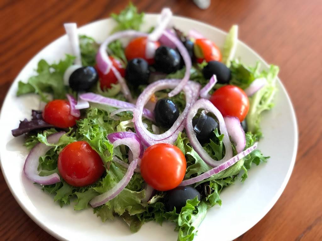 Solo NY Pizza | meal takeaway | 700 Fieldstone Dr NE, Leesburg, VA 20176, USA | 5715103909 OR +1 571-510-3909