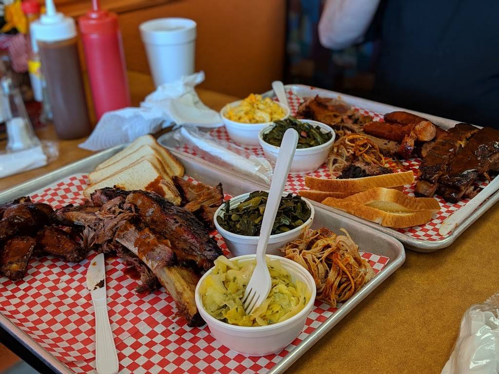 Hattie Maries Texas Style BBQ & Cajun Kitchen | restaurant | 3699 Main St, College Park, GA 30337, USA | 6787968205 OR +1 678-796-8205