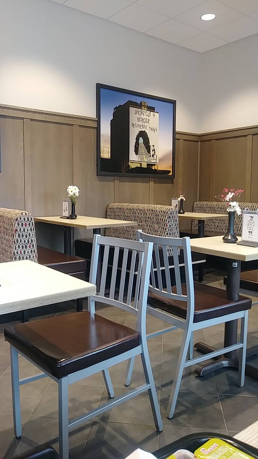 Chick-fil-A | restaurant | 7520 Kingston Pike, Knoxville, TN 37919, USA | 8655880100 OR +1 865-588-0100