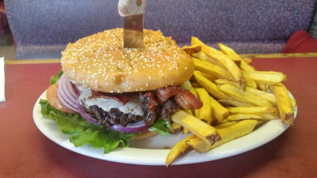 Pink House | restaurant | 1408 E Main St, Cottage Grove, OR 97424, USA | 5419420533 OR +1 541-942-0533