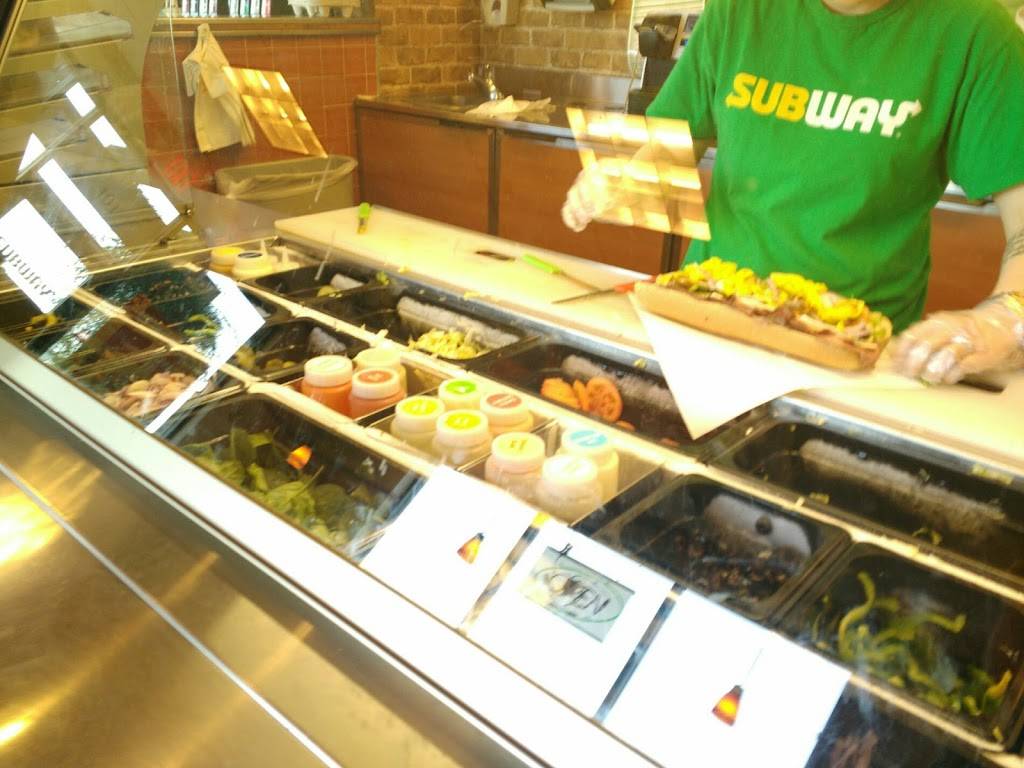 Subway Restaurants | restaurant | 35 W Combs Rd #101, San Tan Valley, AZ 85140, USA | 4806772760 OR +1 480-677-2760