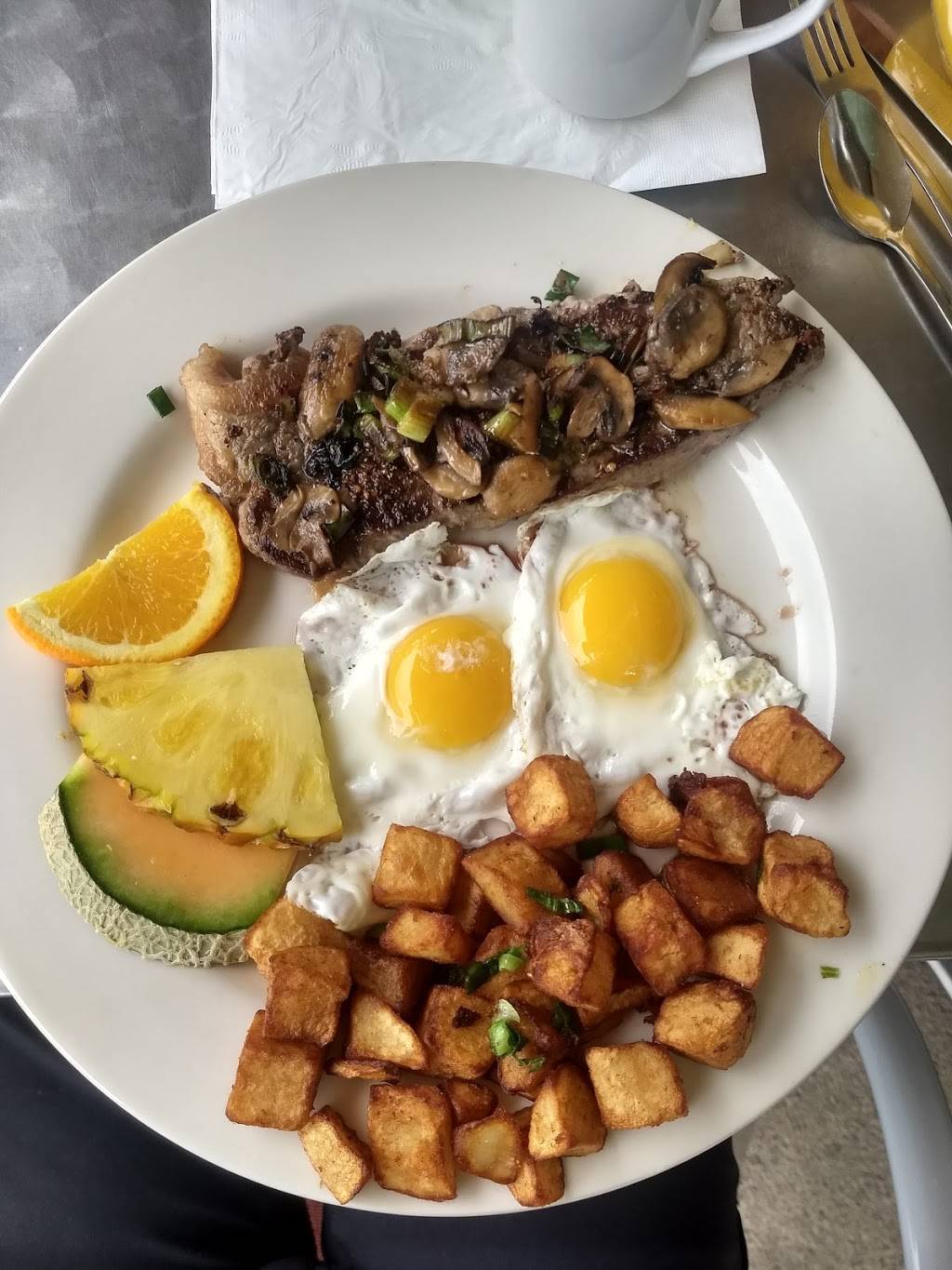 Speggtacular Clearwater Beach | restaurant | 770 S Gulfview Blvd, Clearwater, FL 33767, USA | 7274013507 OR +1 727-401-3507