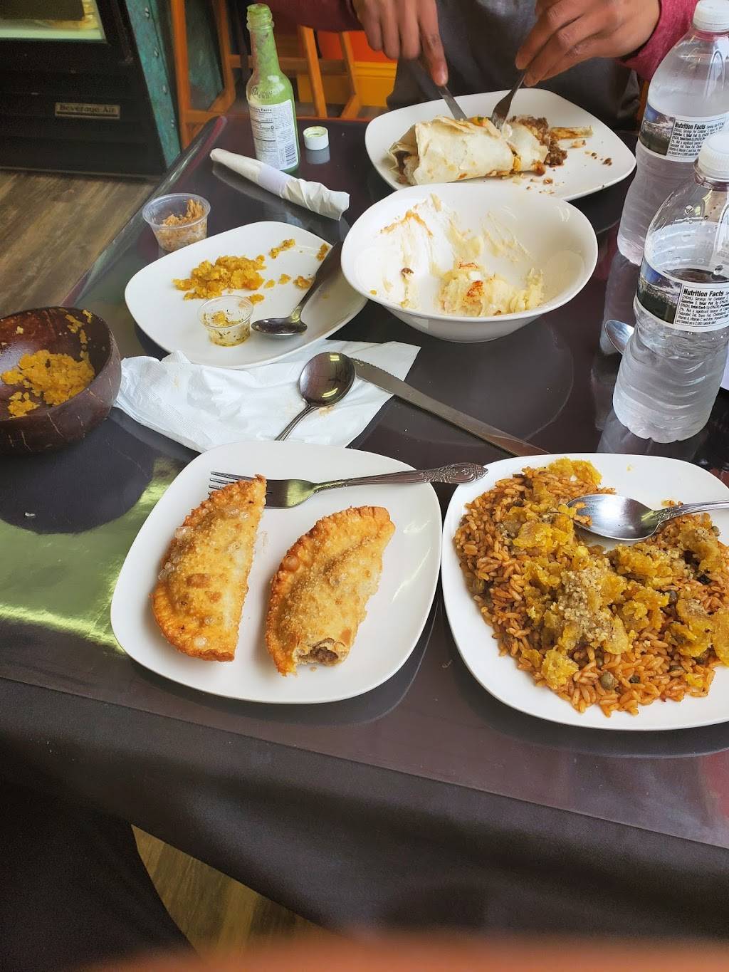 Puerto Mex Latino | restaurant | 104 Toledo St, Adrian, MI 49221, USA | 5177596624 OR +1 517-759-6624