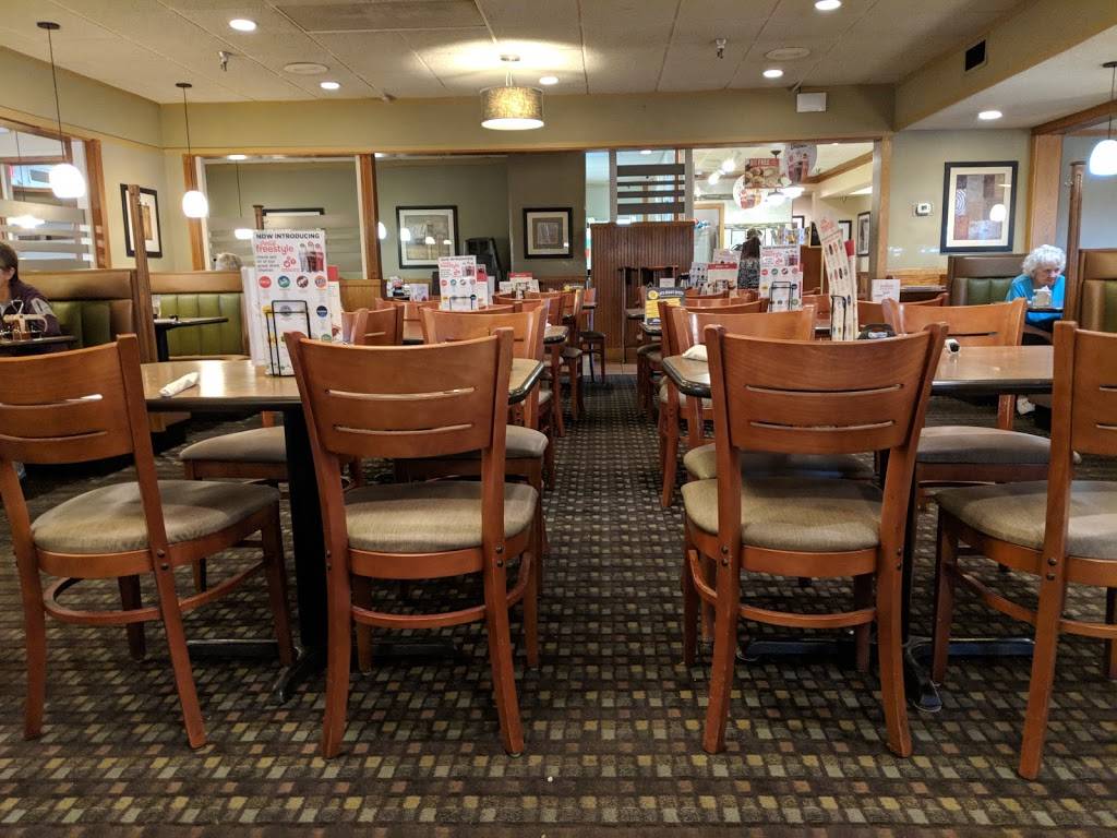 Perkins Restaurant & Bakery | restaurant | 325 S Duff Ave, Ames, IA 50010, USA | 5152333648 OR +1 515-233-3648