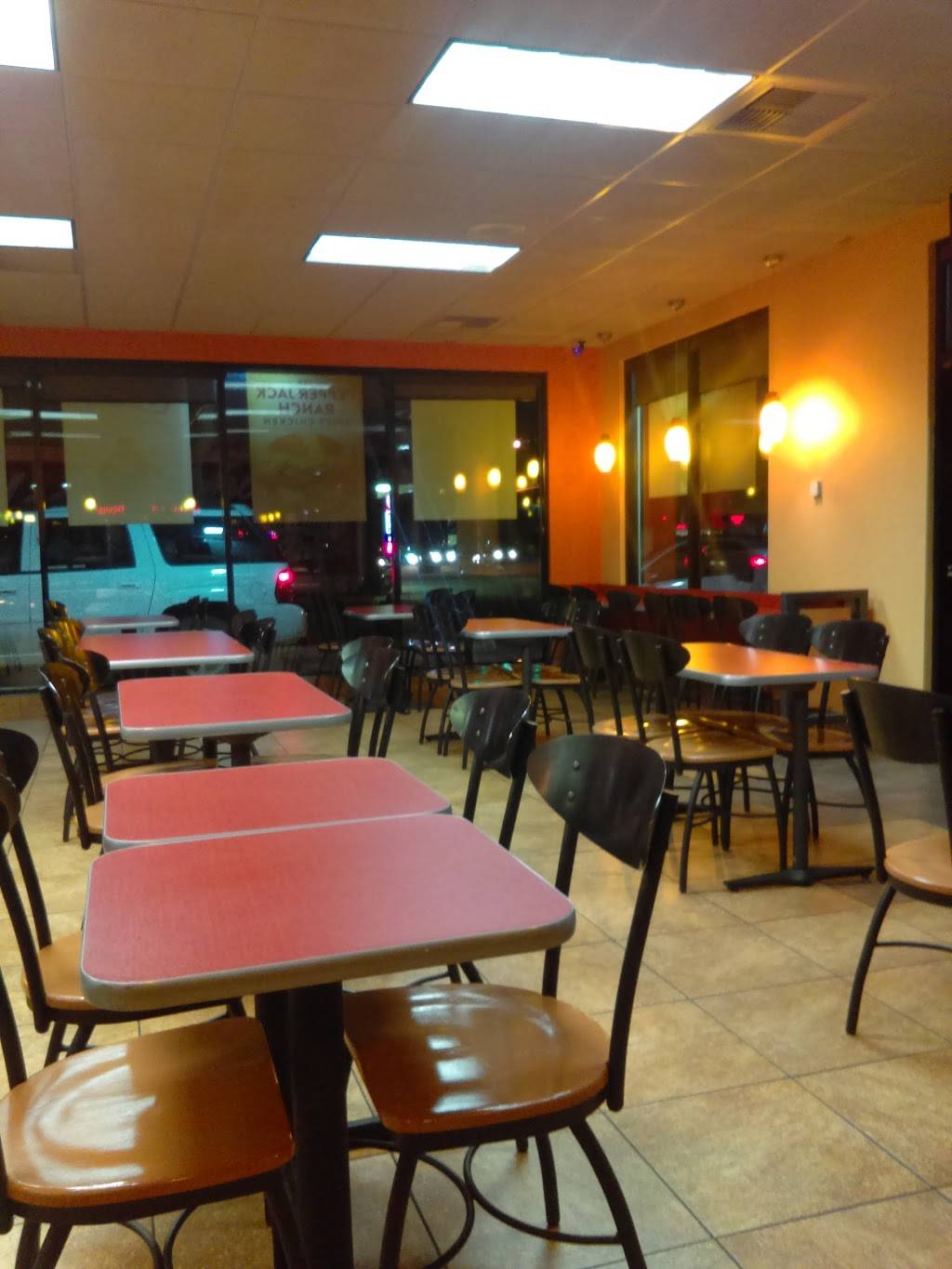Jack in the Box | restaurant | 8225 W Camelback Rd, Phoenix, AZ 85033, USA | 6238490630 OR +1 623-849-0630