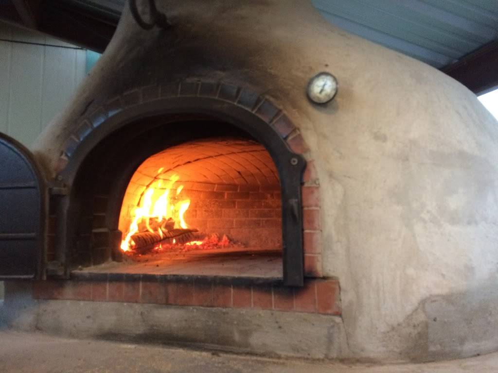 Lakeside Pizza | restaurant | 1654 FM3137, Palo Pinto, TX 76484, USA | 9407692336 OR +1 940-769-2336