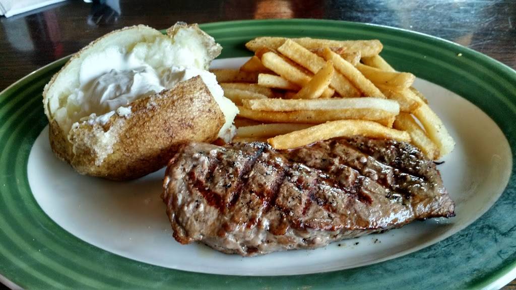 Applebees Grill + Bar | restaurant | 2060 E Osceola Pkwy, Kissimmee, FL 34744, USA | 4073482810 OR +1 407-348-2810