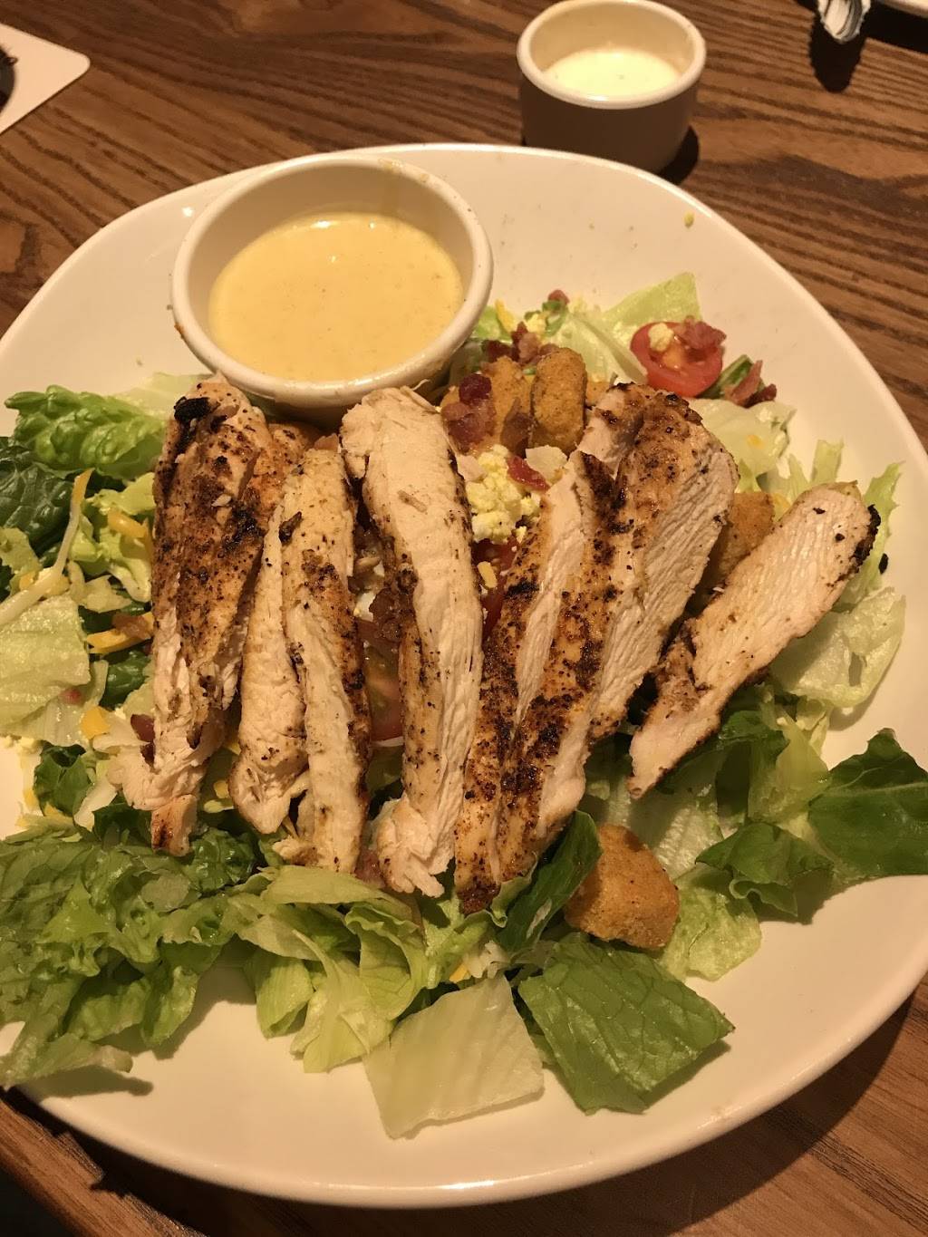 Outback Steakhouse | restaurant | 42871 Ford Rd, Canton, MI 48187, USA | 7349814144 OR +1 734-981-4144