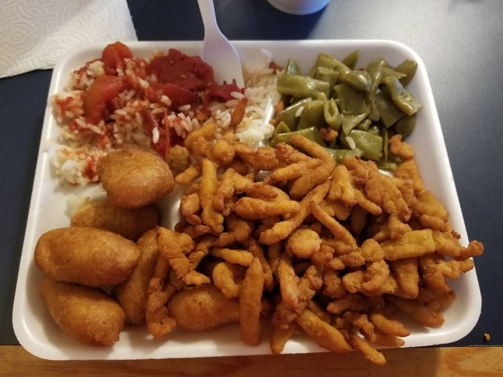 Trulucks Seafood | restaurant | 201 E Smith St, Timmonsville, SC 29161, USA | 8433463838 OR +1 843-346-3838