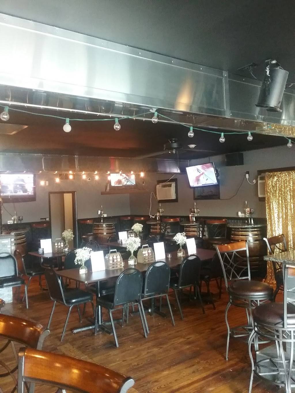 Dukes BBQ | restaurant | 1003 E Main St, Norristown, PA 19401, USA | 4846791410 OR +1 484-679-1410