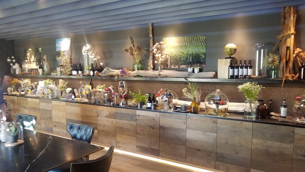 Brasswood Bar + Kitchen | restaurant | 3111 St Helena Hwy, St Helena, CA 94574, USA | 7073025101 OR +1 707-302-5101