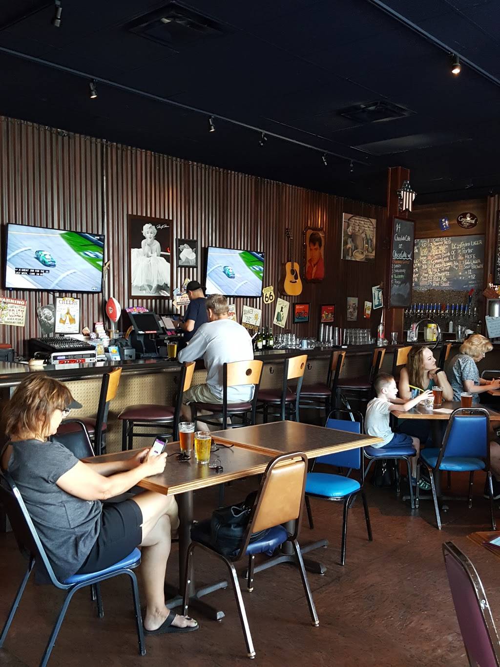 The Blue Grasshopper Pizza | meal takeaway | 4500 Arrowhead Ridge Dr SE, Rio Rancho, NM 87124, USA | 5058968579 OR +1 505-896-8579