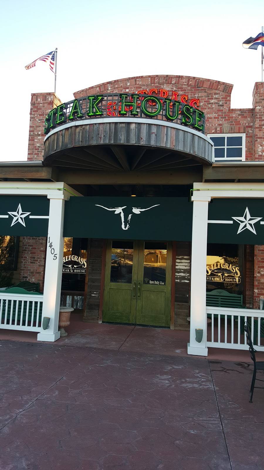 Saltgrass Steak House | restaurant | 1405 Jamboree Dr, Colorado Springs, CO 80920, USA | 7195945367 OR +1 719-594-5367