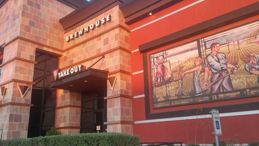 BJs Restaurant & Brewhouse | restaurant | 2951 Cold Spring Dr, New Braunfels, TX 78130, USA | 8306201400 OR +1 830-620-1400