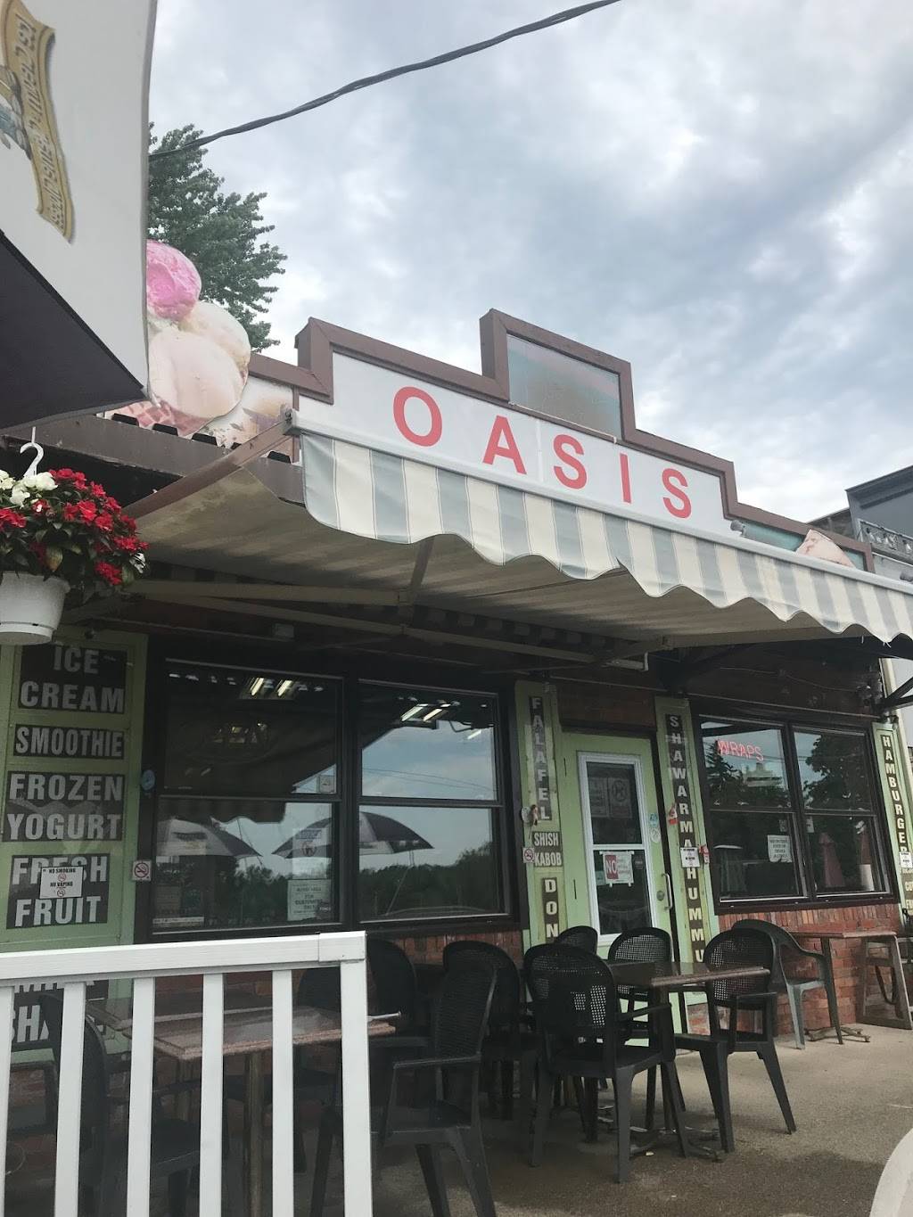 Oasis Lake Side Pita & Icecream | restaurant | 48 Lakeport Rd, St. Catharines, ON L2N 4P5, Canada | 9059388080 OR +1 905-938-8080