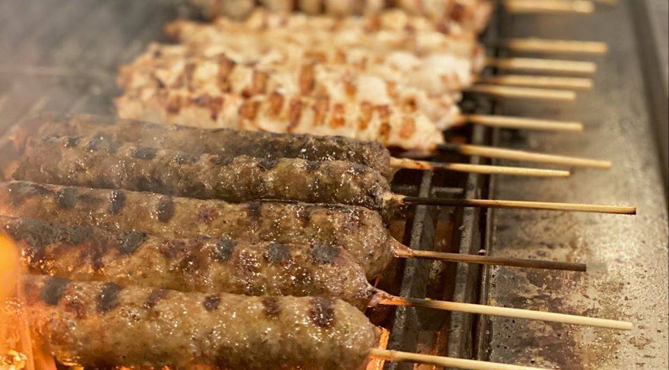 Taste Greek Street Food | restaurant | 645 N Cass Ave, Westmont, IL 60559, USA | 6305417152 OR +1 630-541-7152