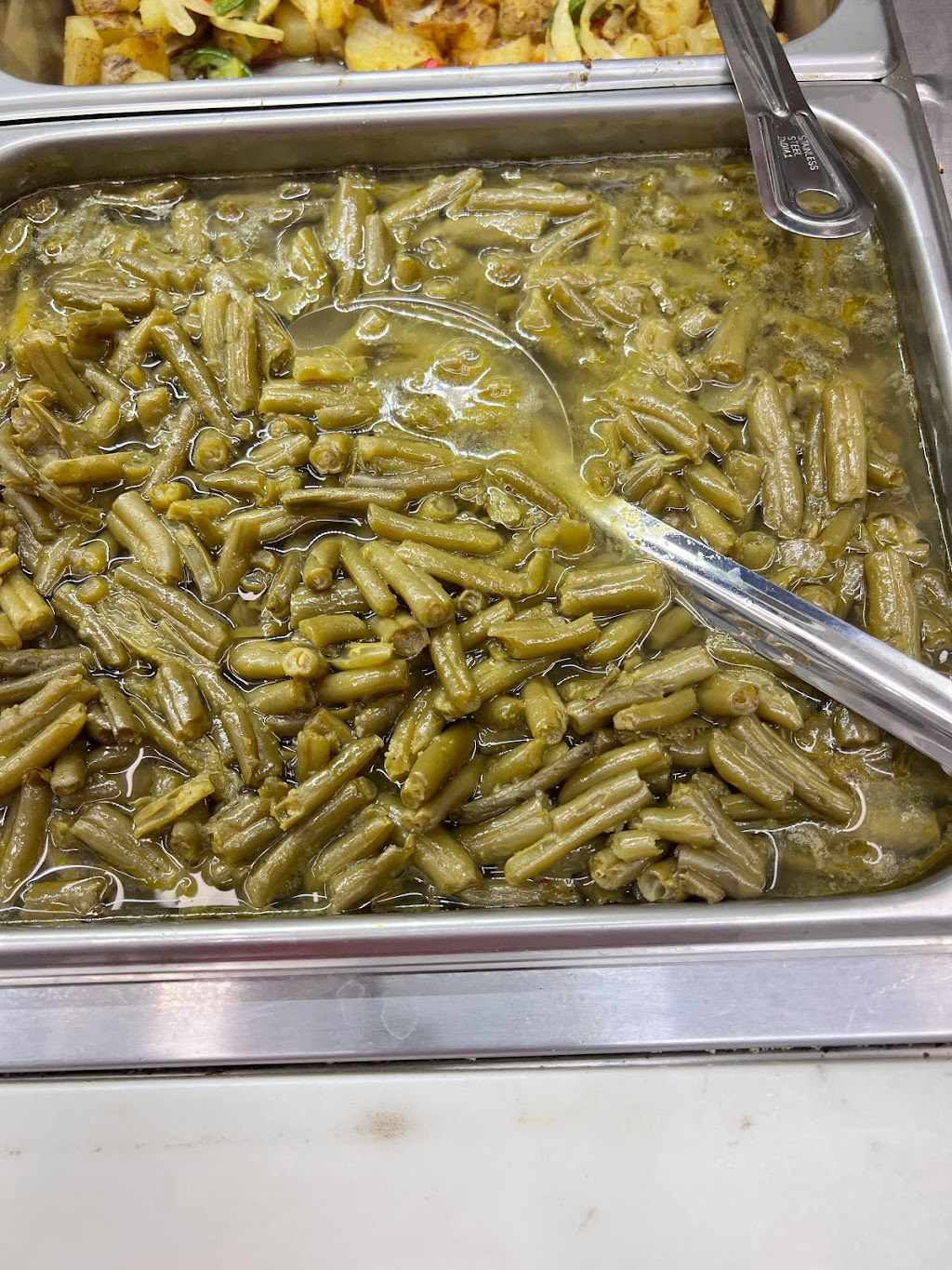 AMERICAN BEST WING STOP AND SOULFOOD | restaurant | 5301 Sheriff Rd, Fairmount Heights, MD 20743, USA | 2407707051 OR +1 240-770-7051