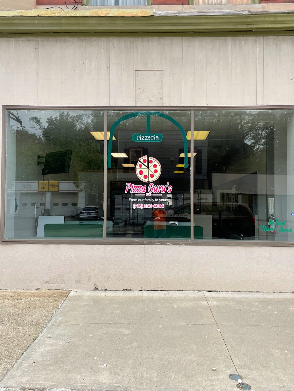 Pizza Gurus | restaurant | 16 E Main St, Brocton, NY 14716, USA | 7162304004 OR +1 716-230-4004