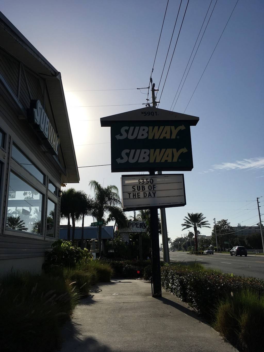 Subway | restaurant | 5901 Gulf Blvd, St. Petersburg Beach, FL 33706, USA | 7273633299 OR +1 727-363-3299
