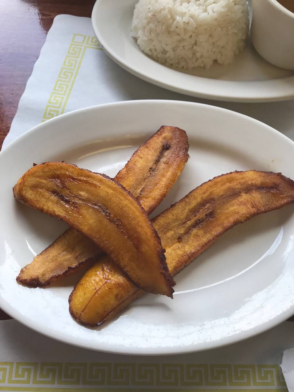 Mi Pueblo Restaurant & Bakery 2 | restaurant | 2813, 3837 Main St, Bridgeport, CT 06606, USA | 2036901412 OR +1 203-690-1412