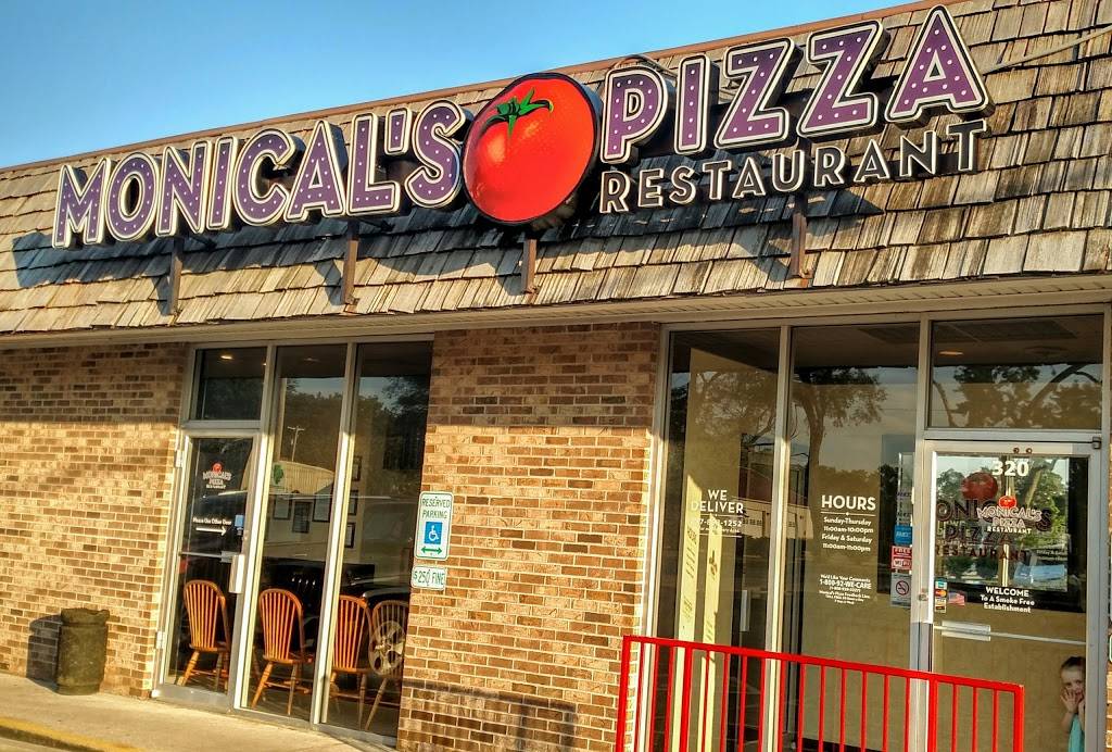 Monicals Pizza | restaurant | 320 E Champaign Ave, Rantoul, IL 61866, USA | 2178931252 OR +1 217-893-1252