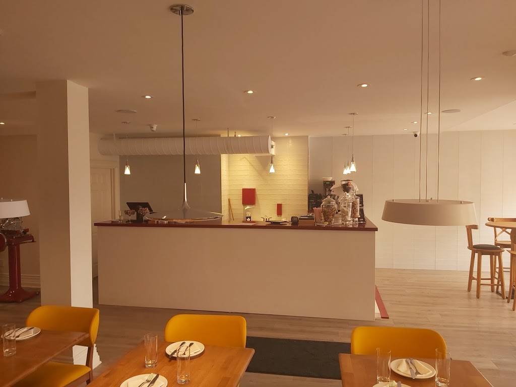 Fiori Zucchini Ristorante | restaurant | 438 Kerr St #5, Oakville, ON L6K 3C4, Canada | 9058085450 OR +1 905-808-5450