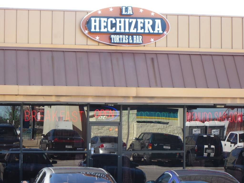 La Hechizera | restaurant | 924 N Collins St, Arlington, TX 76011, USA | 8178041128 OR +1 817-804-1128