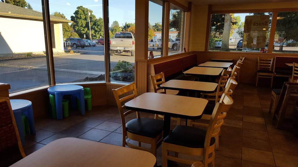 Dairy Queen | restaurant | 597 SW 1st Ave, Canby, OR 97013, USA | 5032667171 OR +1 503-266-7171